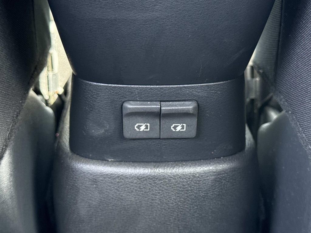 Certified 2025 Nissan Kicks Play S image 17