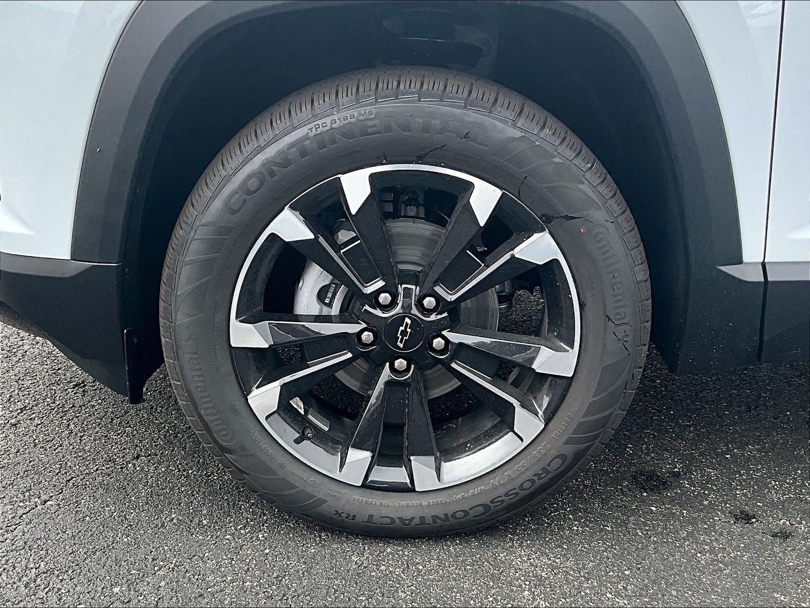 New 2027 Chevrolet Equinox RS w/ Safety and Technology Package FWD image 22