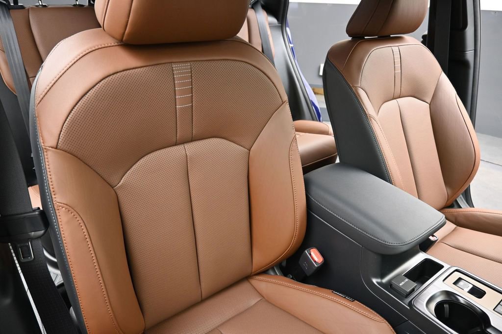 New 2026 Subaru Outback Touring AWD/4WD image 14