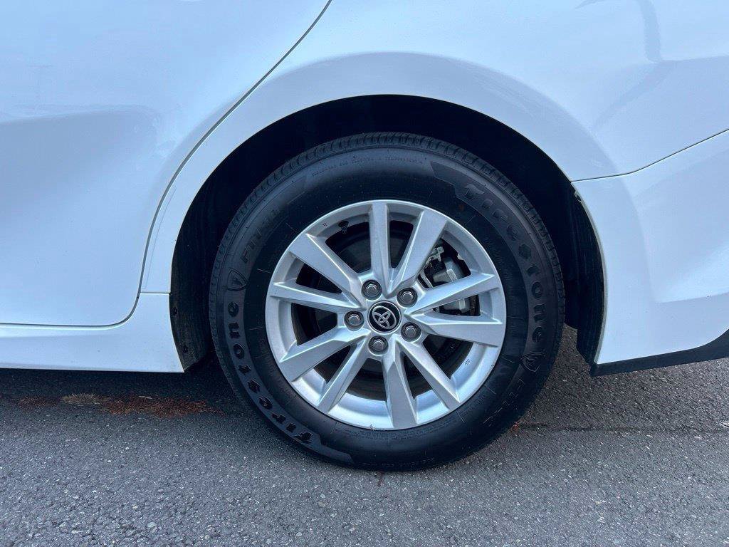 Used 2026 Toyota Camry LE FWD image 13