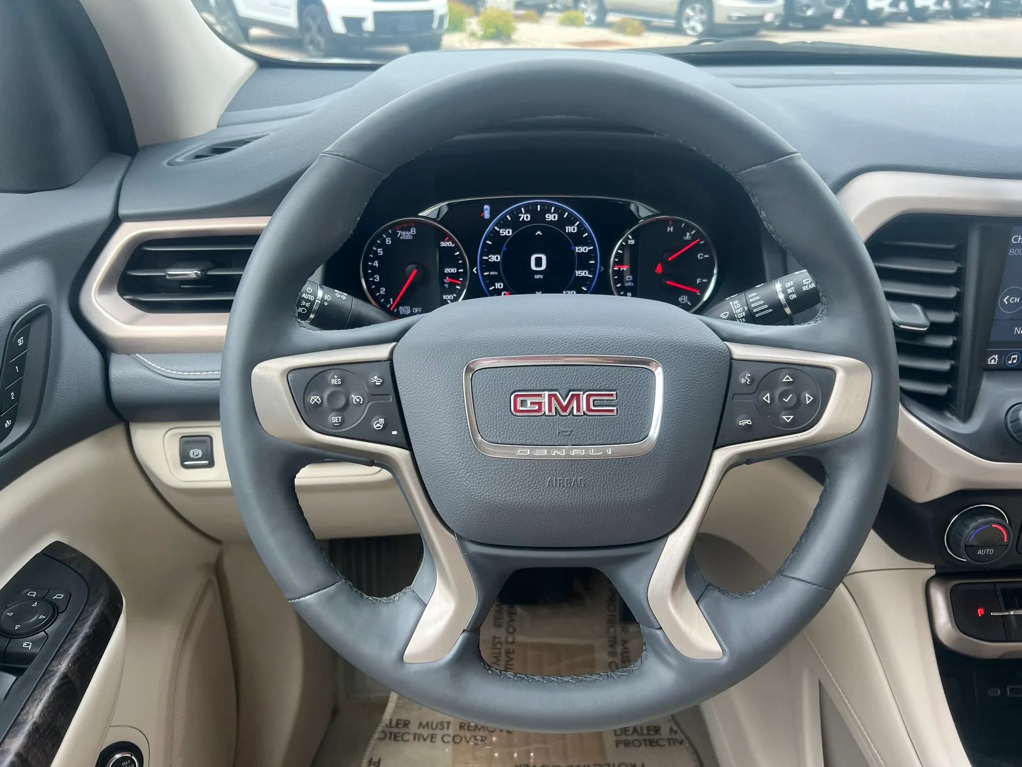 Used 2023 GMC Acadia Denali AWD/4WD image 15