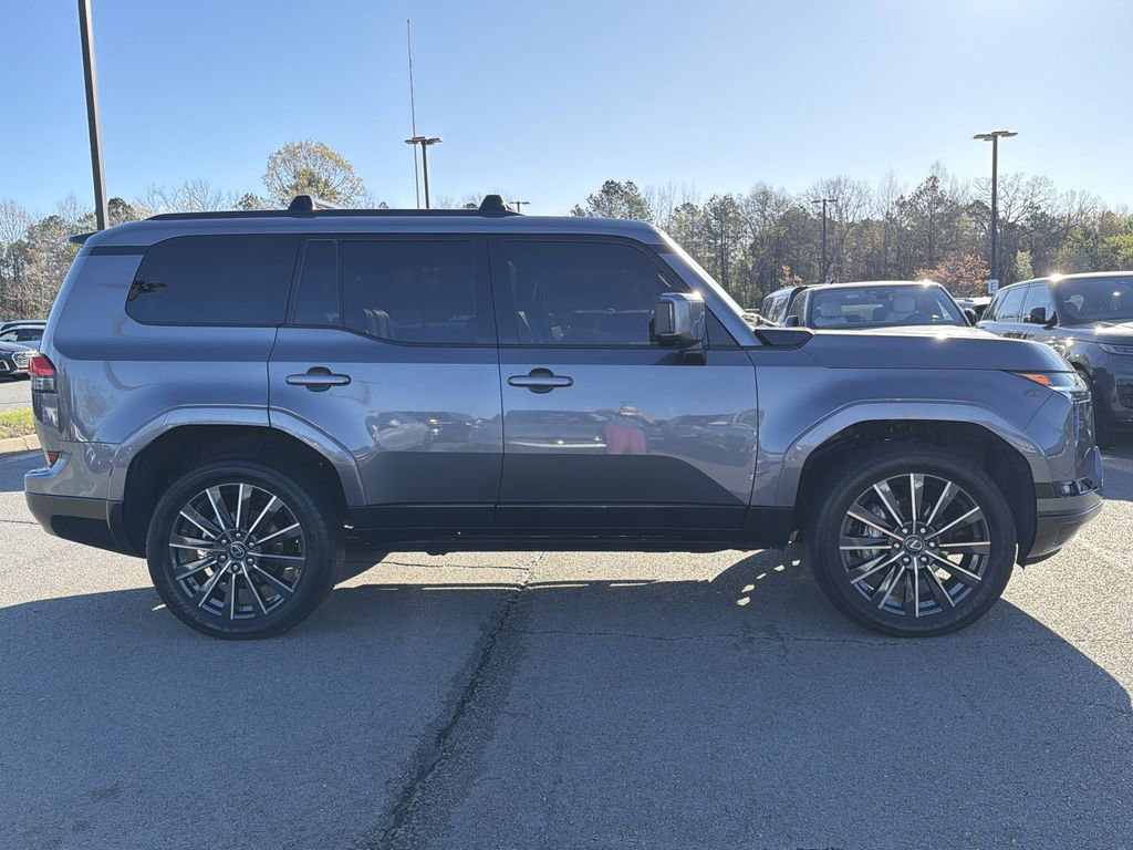 Used 2024 Lexus GX 550 w/ Accessory Package (Z1) AWD/4WD image 6