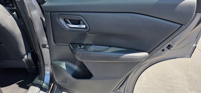 Used 2025 Nissan Rogue SV AWD/4WD image 13