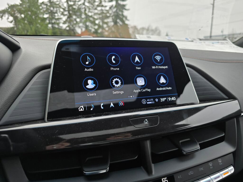 New 2026 Cadillac CT4 V image 32