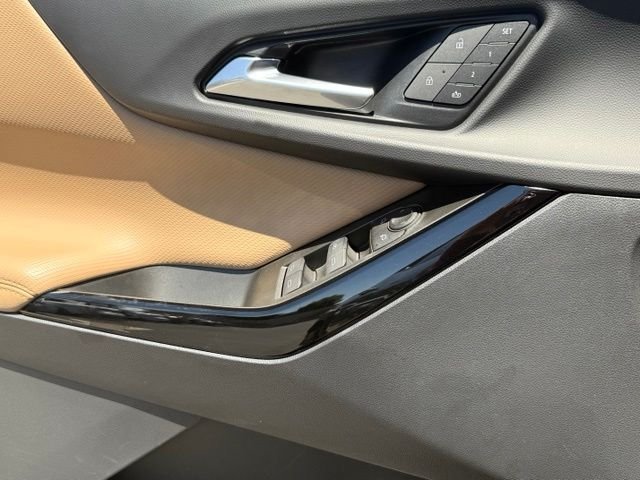 Used 2025 Chevrolet Equinox ACTIV w/ Safety and Technology Package AWD/4WD image 20