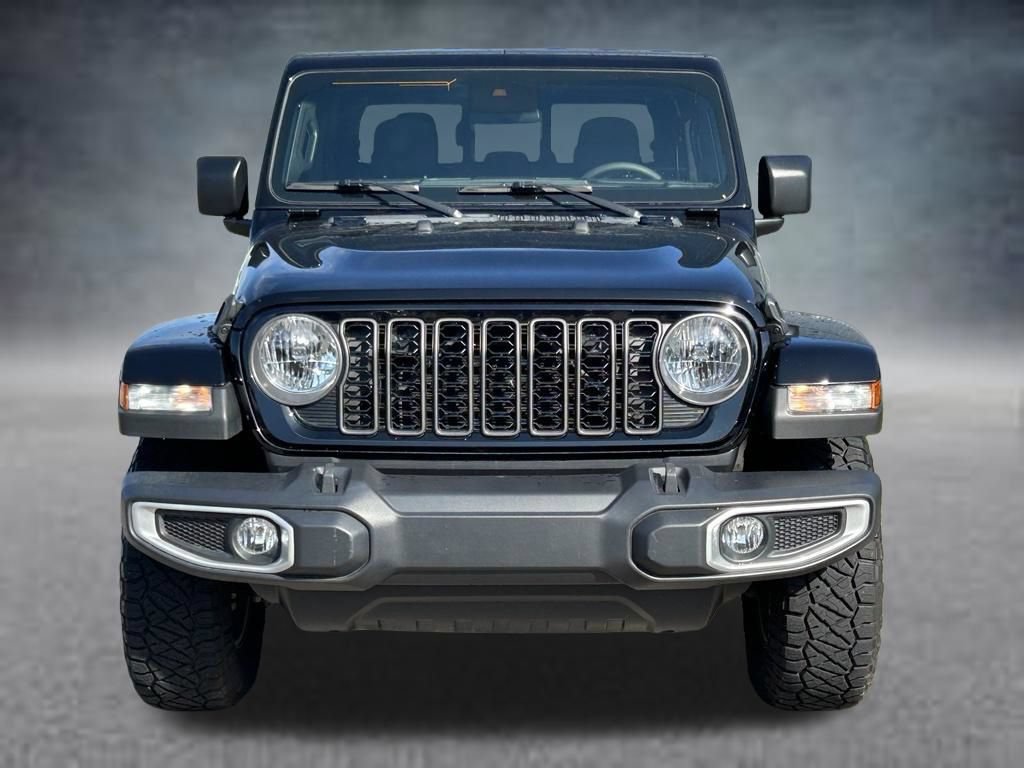 Used 2024 Jeep Gladiator Sport AWD/4WD image 8