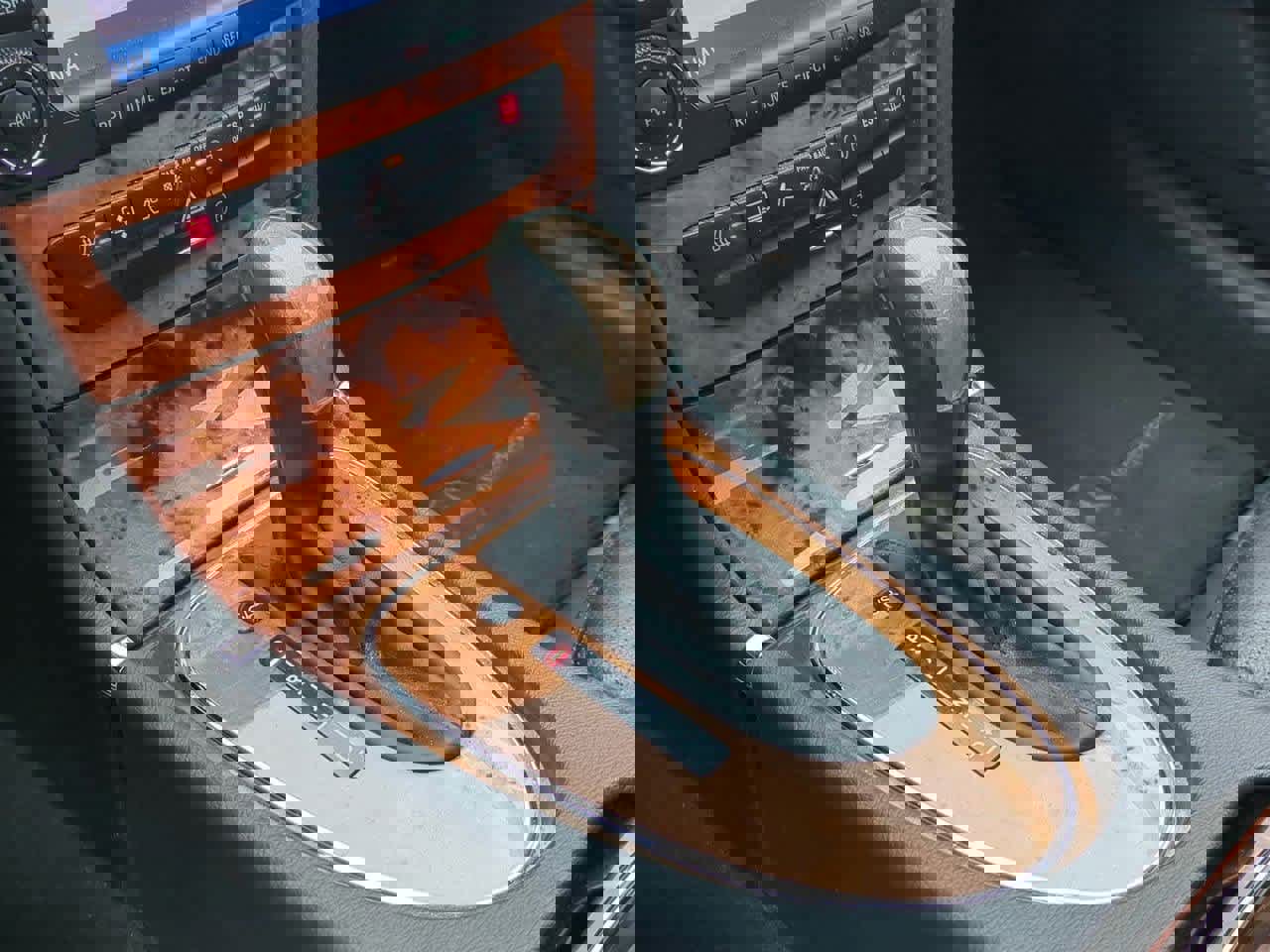 Used 2006 Mercedes-Benz E 350 Sedan image 30