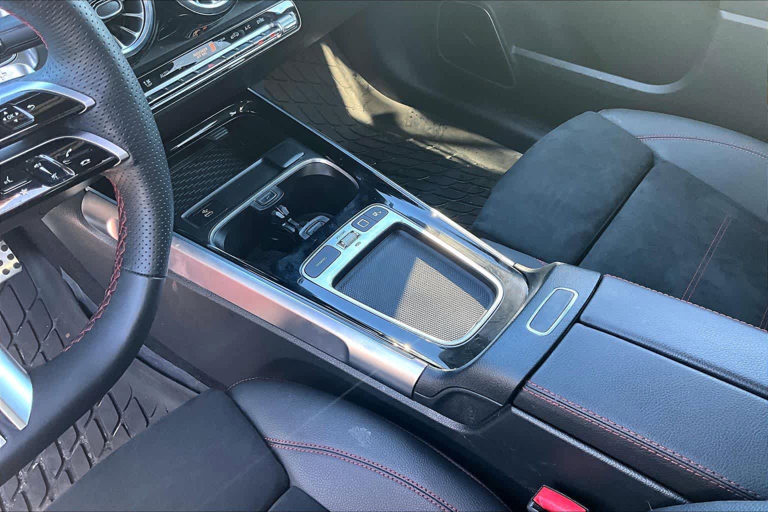 Used 2025 Mercedes-Benz GLB 250 image 16