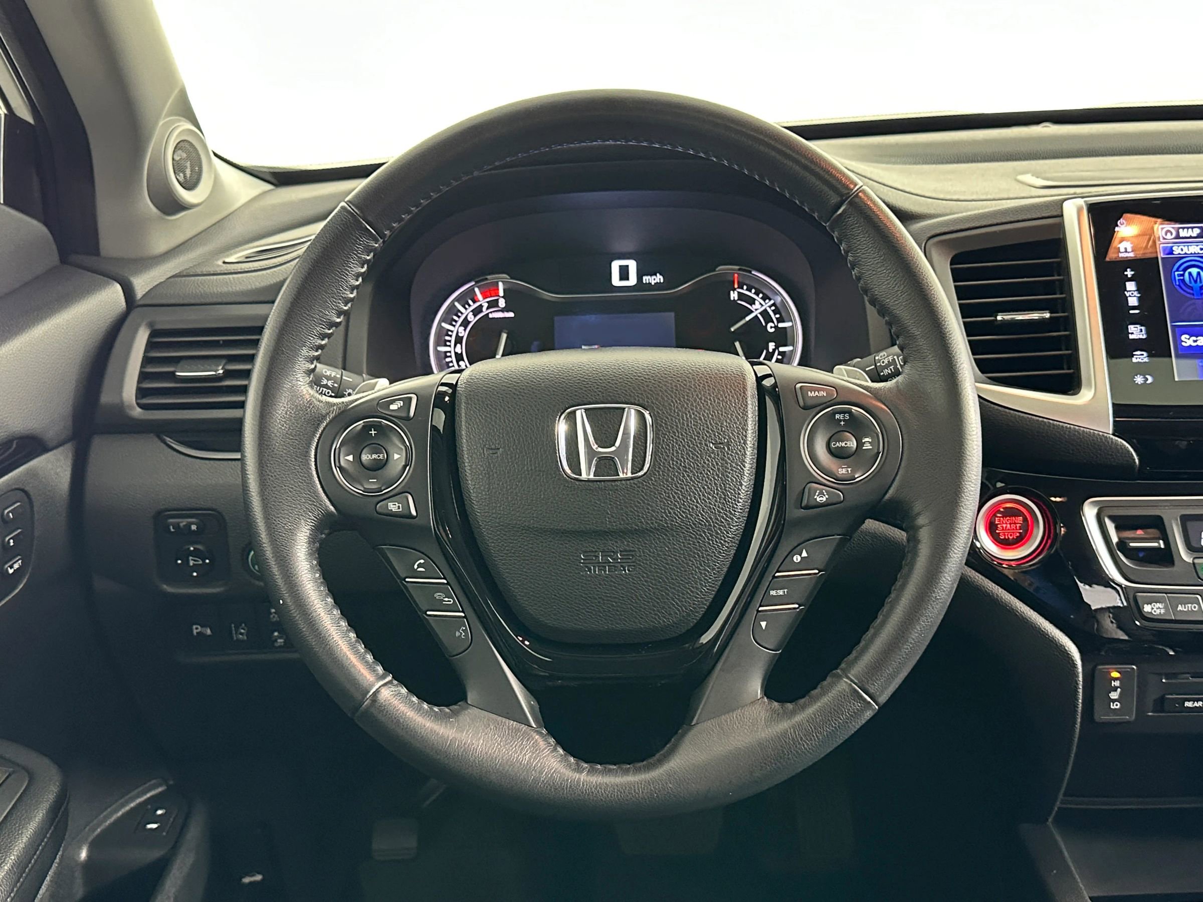Used 2017 Honda Pilot Touring image 23