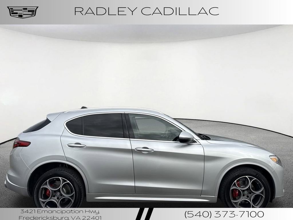 Used 2020 Alfa Romeo Stelvio Ti w/ Active Blind Spot Package image 7