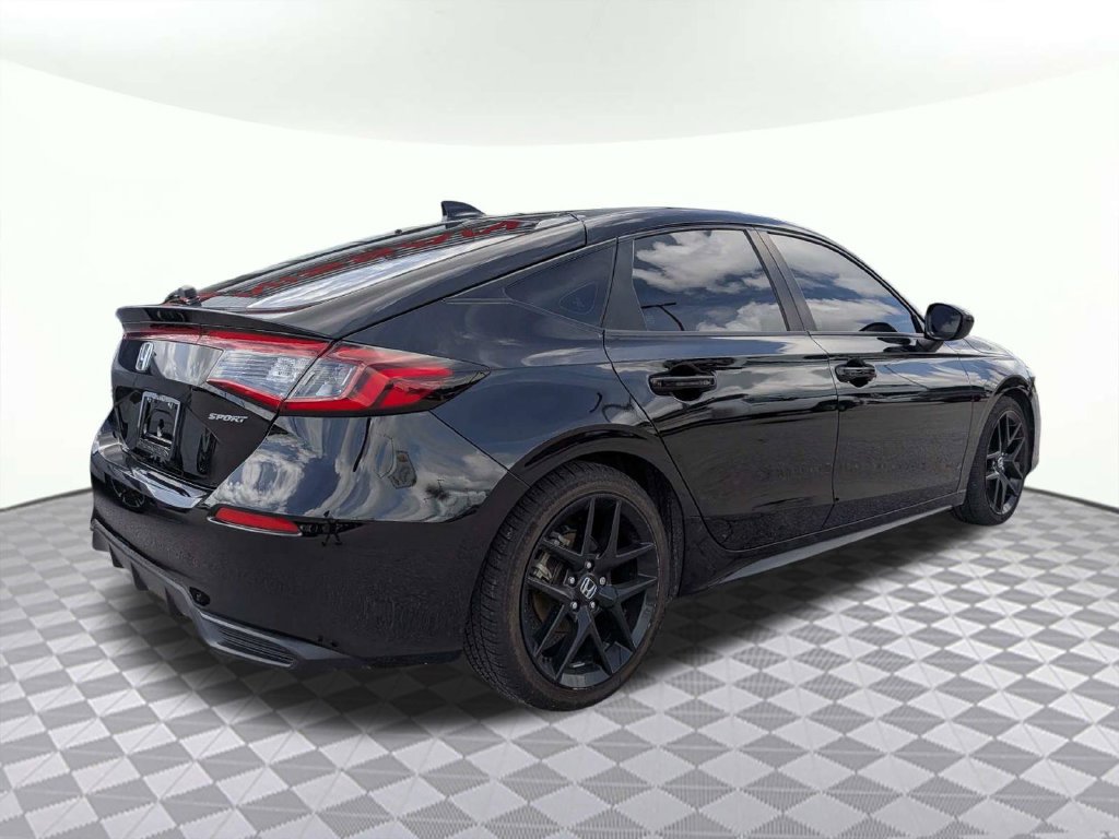 Used 2023 Honda Civic Sport image 3