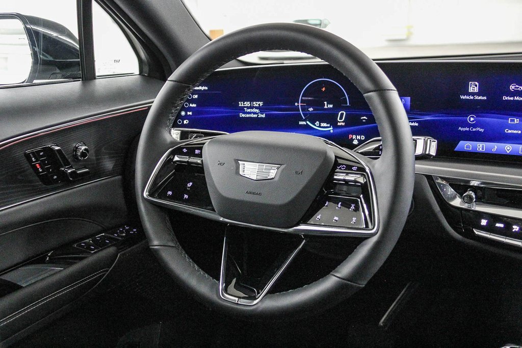 Used 2025 Cadillac Lyriq Sport image 16