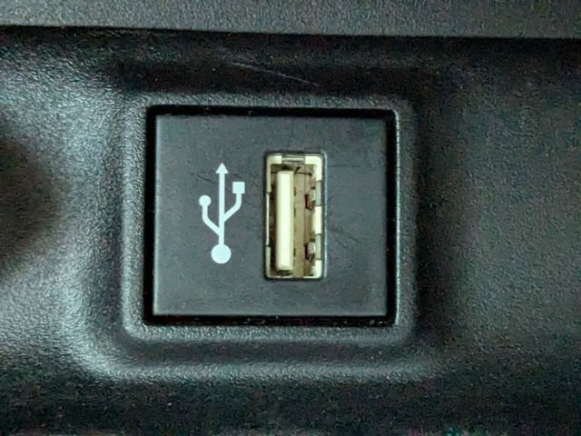 Used 2023 Toyota RAV4 AWD Hybrid image 21