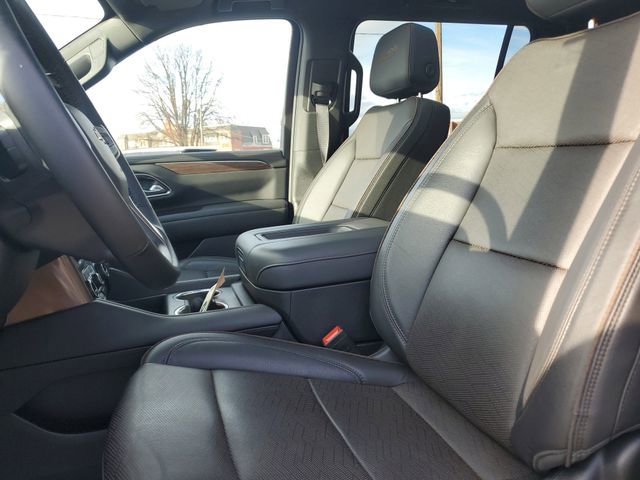 Used 2024 Chevrolet Suburban High Country AWD/4WD image 26
