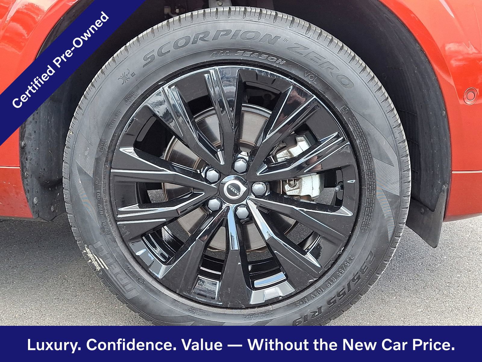 Certified 2024 Volvo XC60 B5 Plus w/ Climate Package AWD/4WD image 9