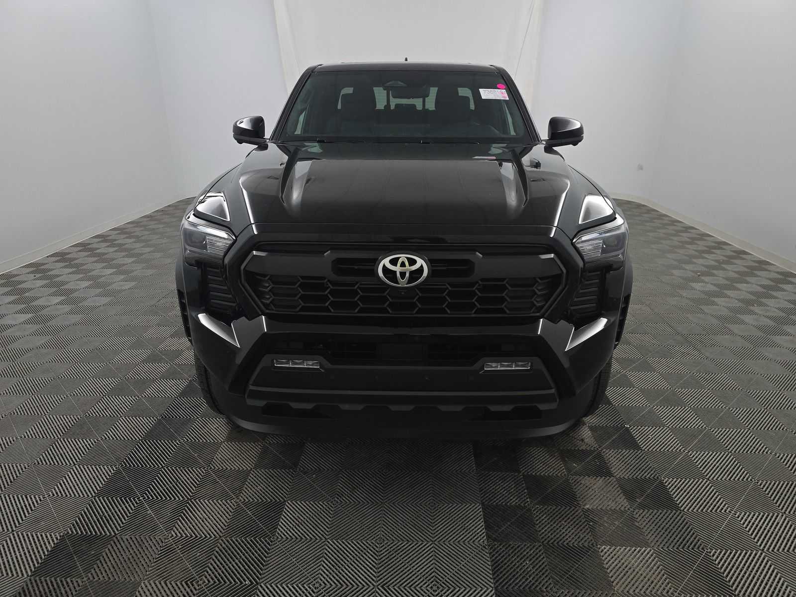 Certified 2025 Toyota Tacoma TRD Off-Road w/ TRD Off Road Premium Package AWD/4WD image 6