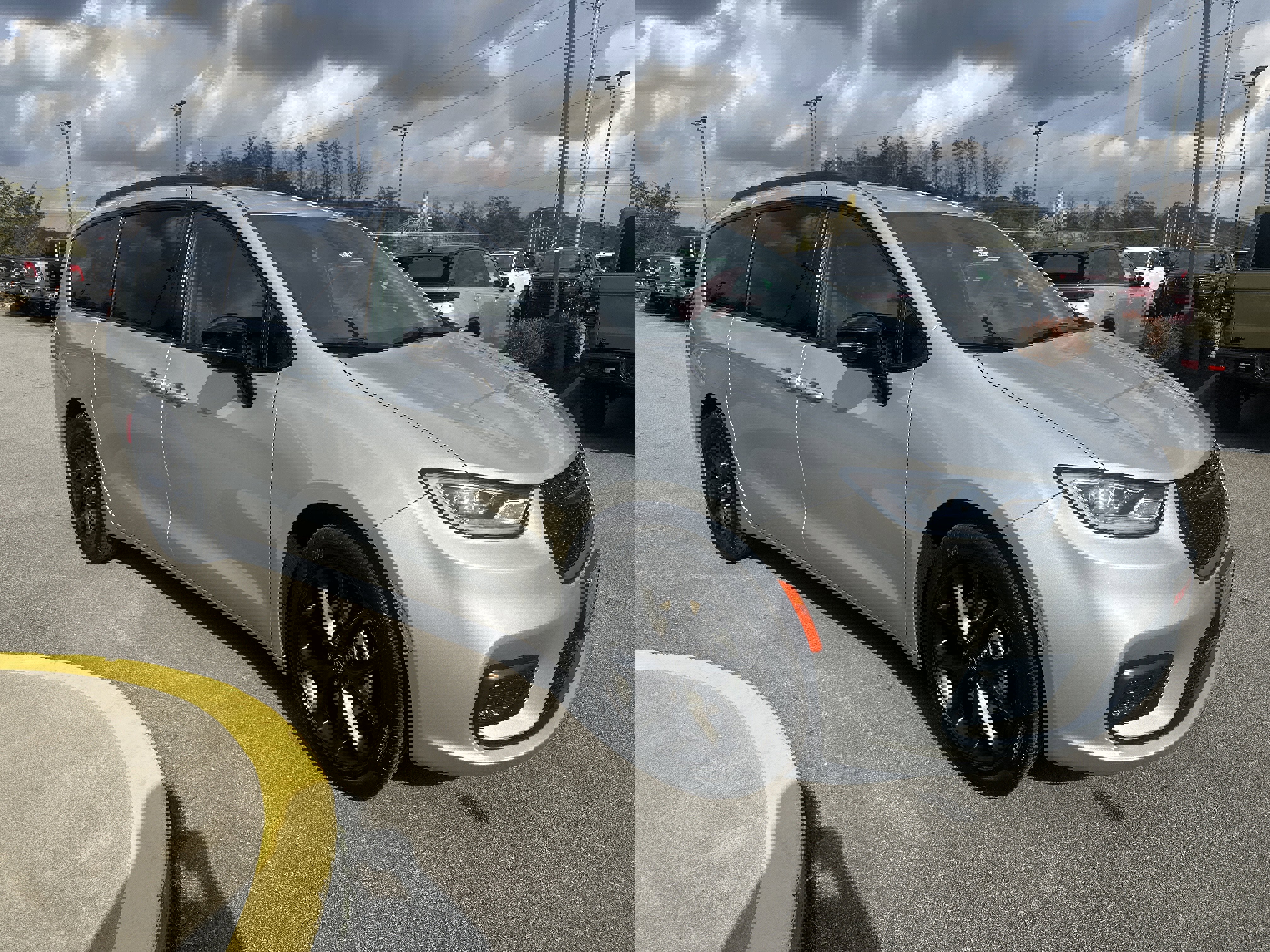 New 2026 Chrysler Pacifica Select image 5