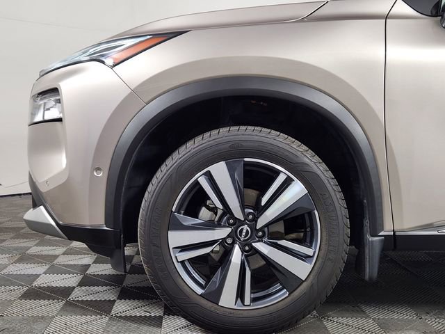 Used 2022 Nissan Rogue Platinum w/ Head-Up Display Package AWD/4WD image 9
