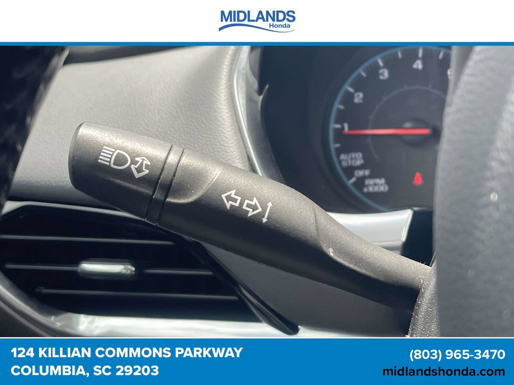 Used 2020 Chevrolet Traverse LT FWD image 24