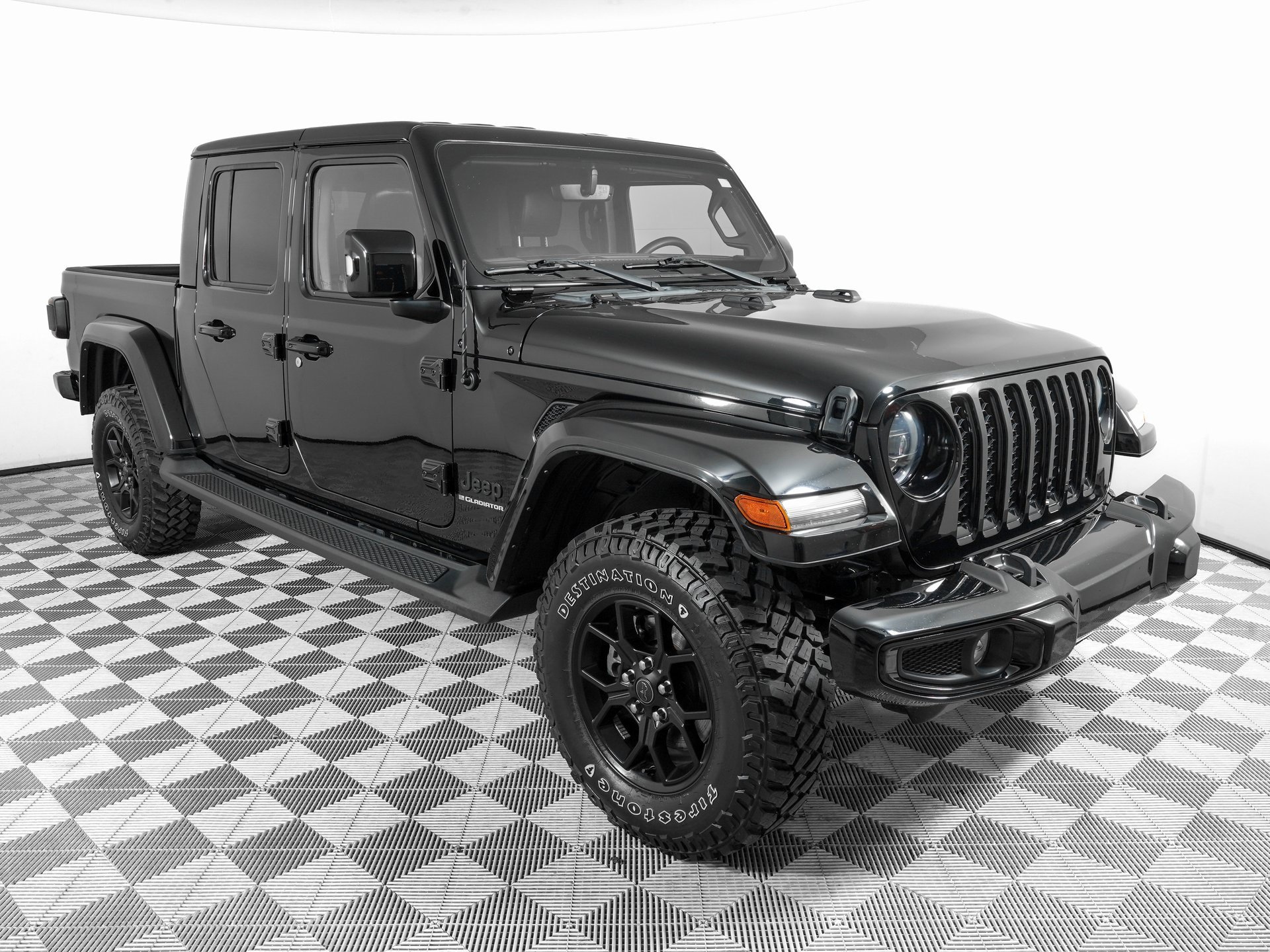 Used 2023 Jeep Gladiator Overland image 3