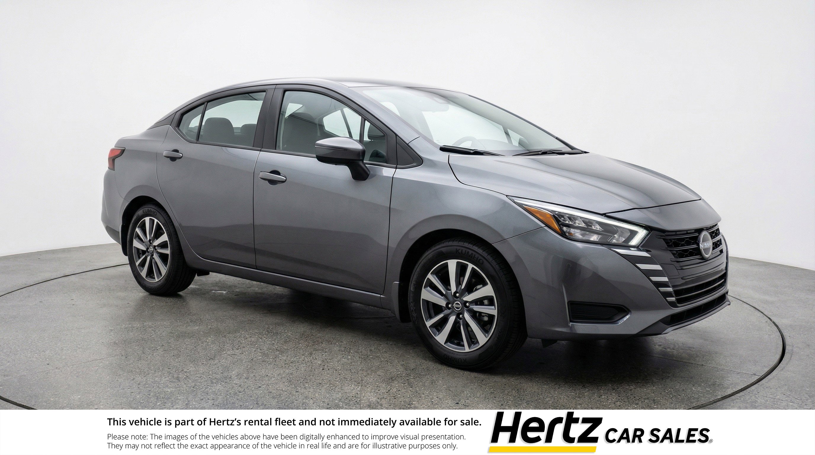 Used 2025 Nissan Versa SV image 1