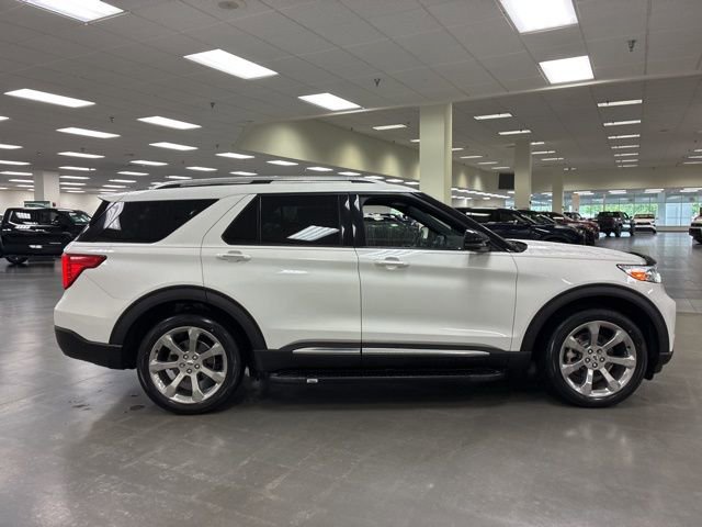 Used 2020 Ford Explorer Platinum w/ Premium Technology Package AWD/4WD image 9