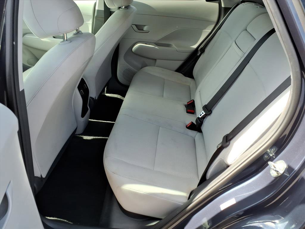 Used 2025 Hyundai Kona SEL image 5