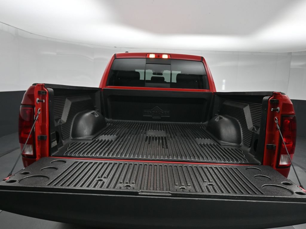 Used 2018 RAM 1500 Classic SLT AWD/4WD image 42