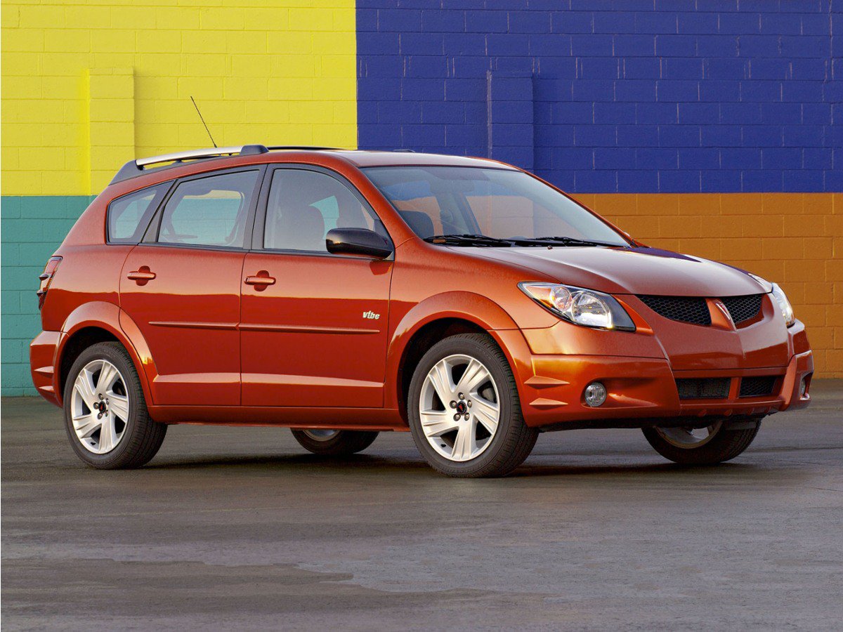 Used 2004 Pontiac Vibe w/ Moon And Tunes Value Package FWD image 1