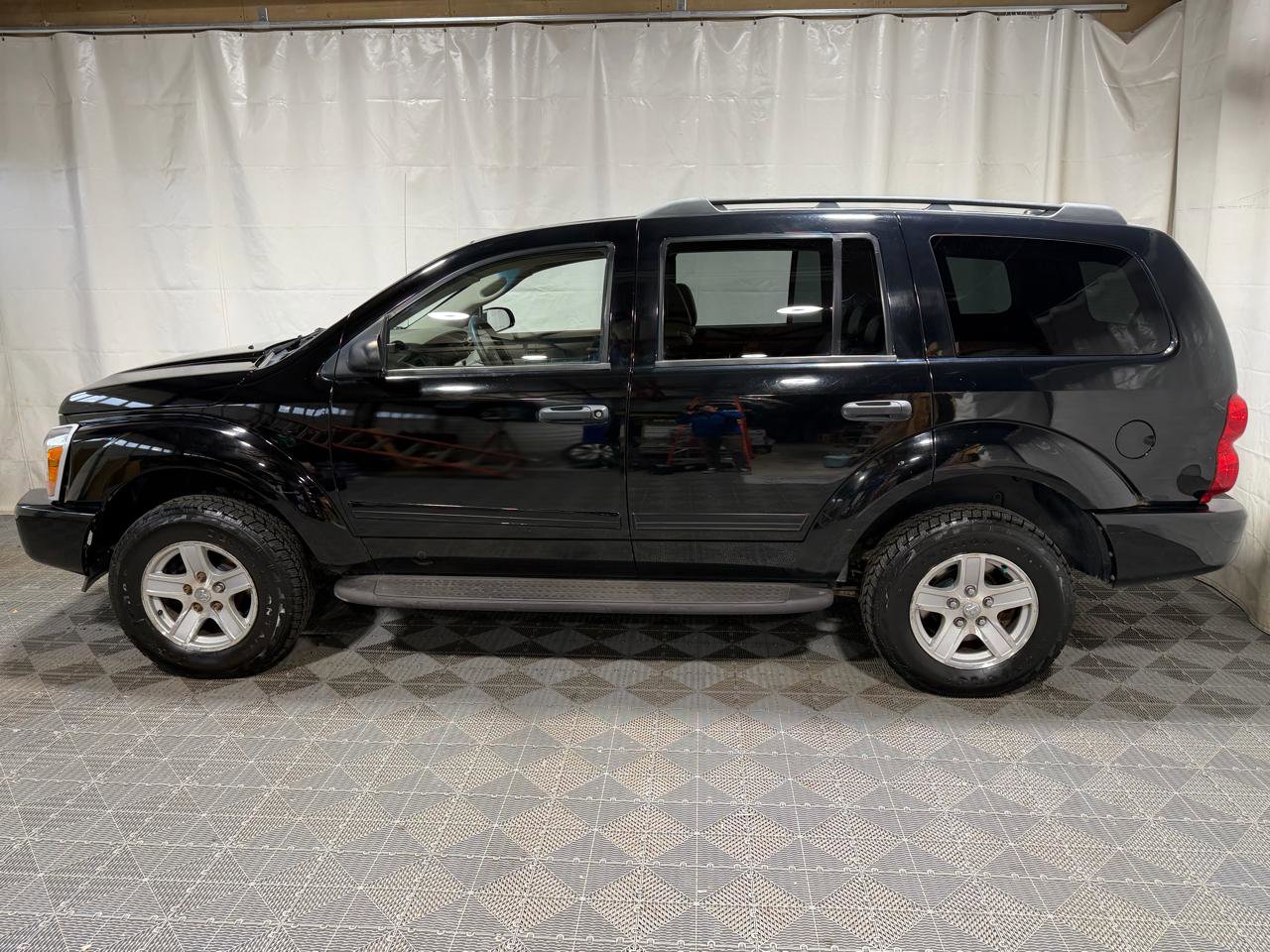 Used 2005 Dodge Durango SLT AWD/4WD image 6