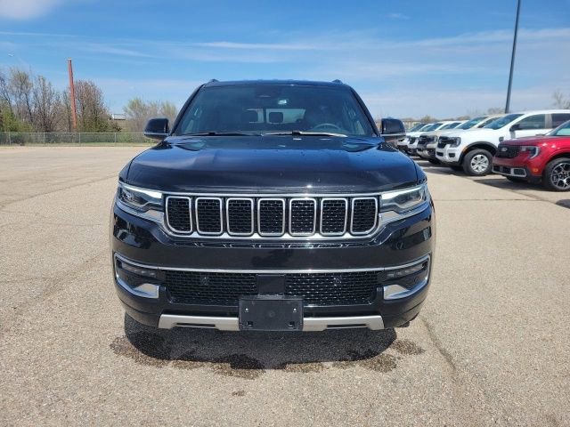 Used 2024 Jeep Wagoneer L Series II w/ Flexible Seating Group image 22