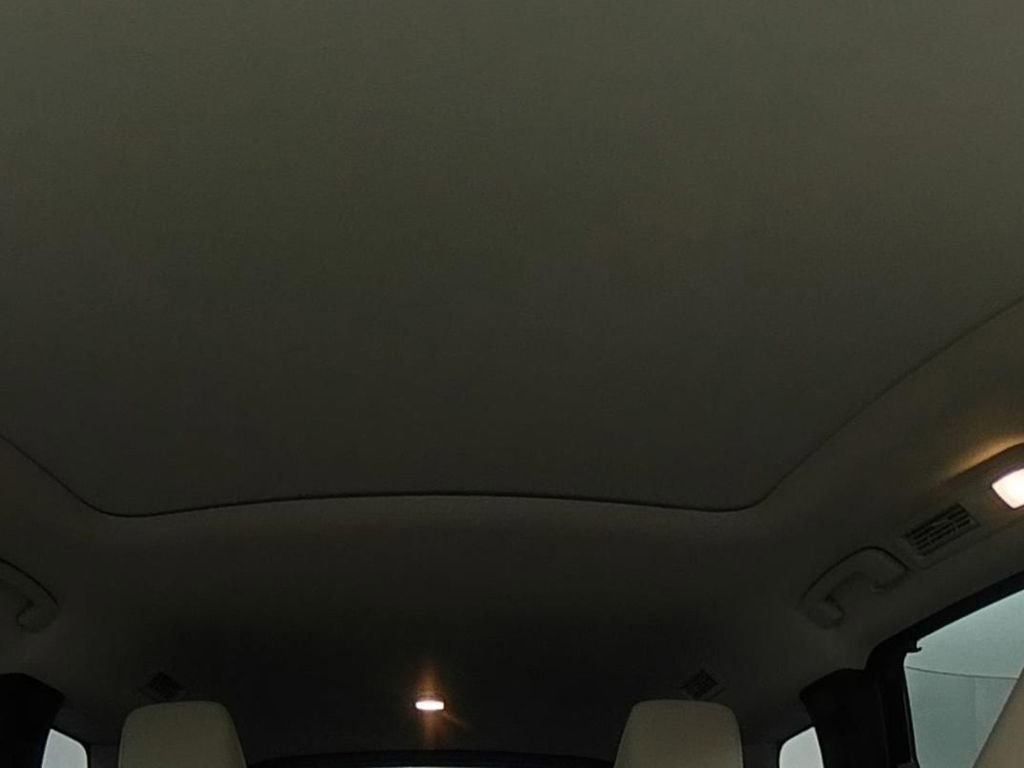 Used 2025 INFINITI QX60 Sensory image 29