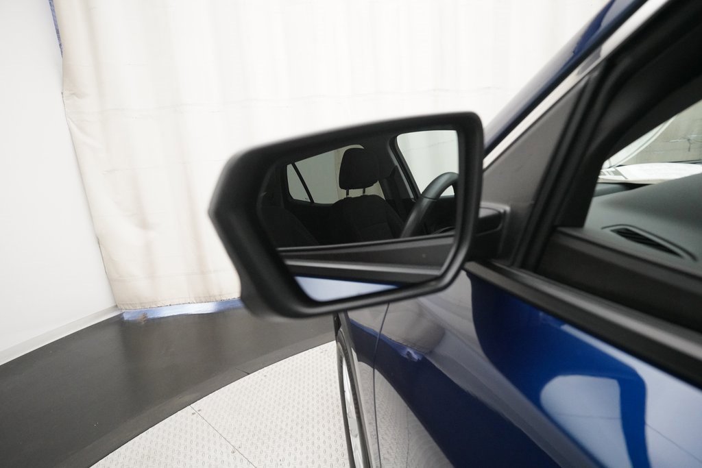 Used 2023 GMC Terrain SLE w/ Driver Convenience Package image 25