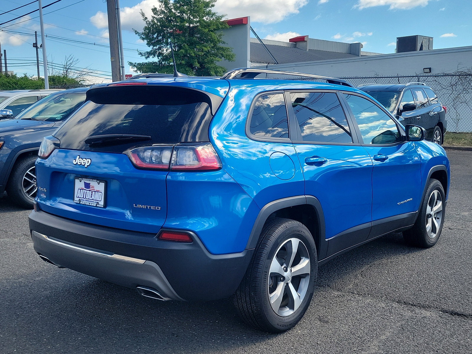 Certified 2022 Jeep Cherokee Limited image 6