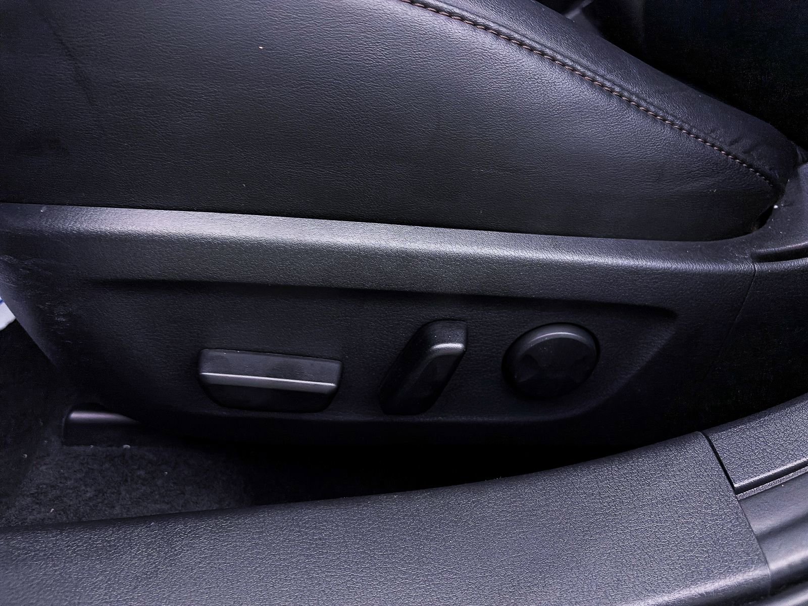 Certified 2022 MAZDA MAZDA3 s image 19