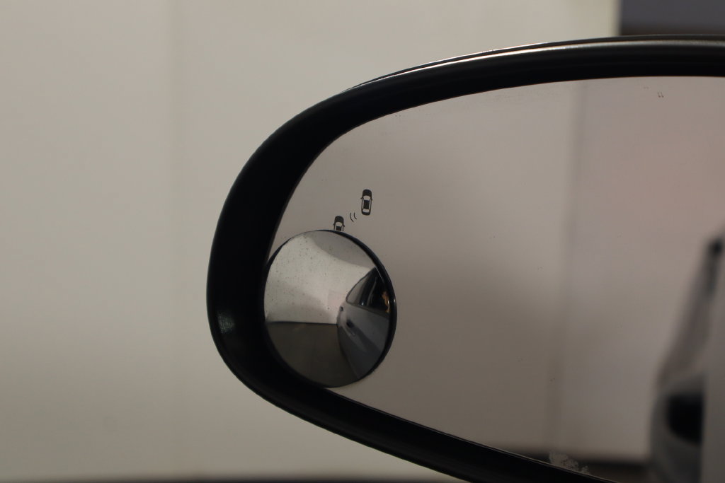 Used 2021 Hyundai Kona Limited FWD image 38