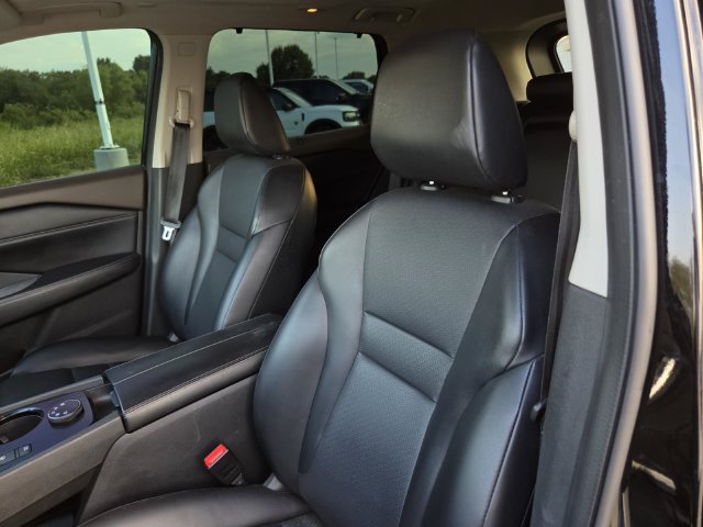 Used 2023 Nissan Rogue SV w/ SV Premium Package AWD/4WD image 24