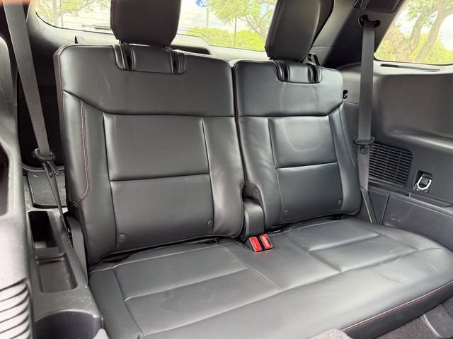 Used 2025 Ford Explorer ST-Line AWD/4WD image 19