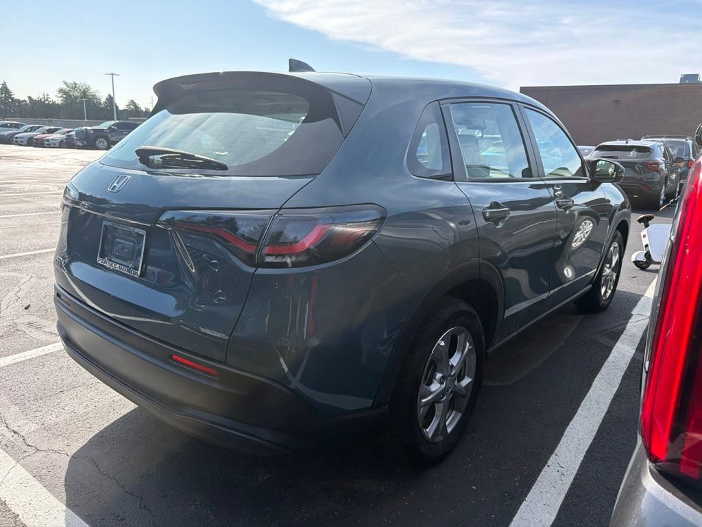 Used 2024 Honda HR-V LX image 3