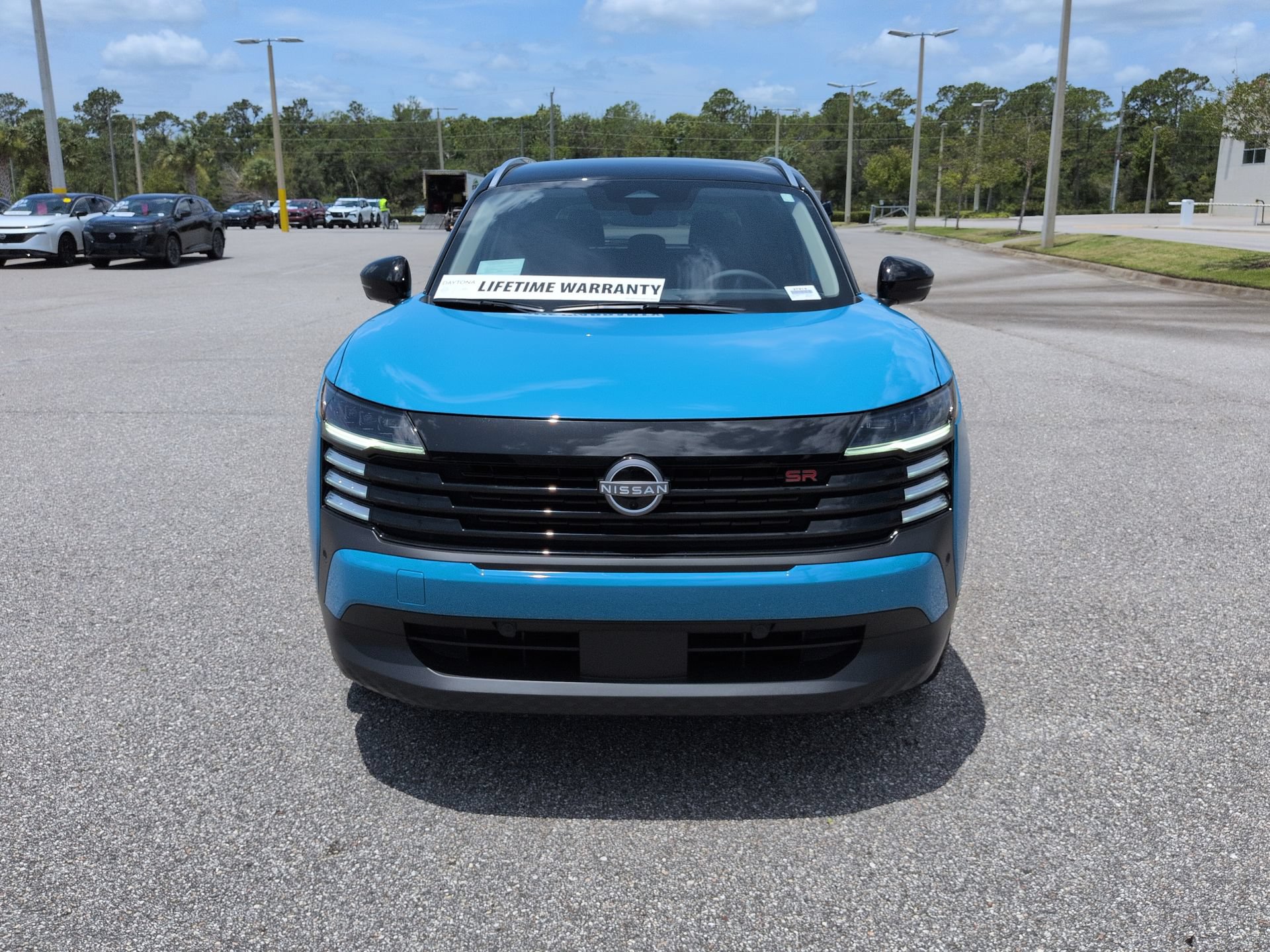 New 2026 Nissan Kicks SR FWD image 10