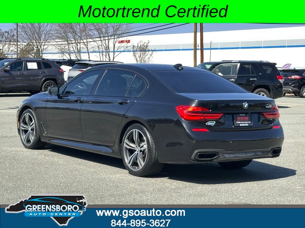 Used 2019 BMW 750i w/ M Sport Package RWD image 3