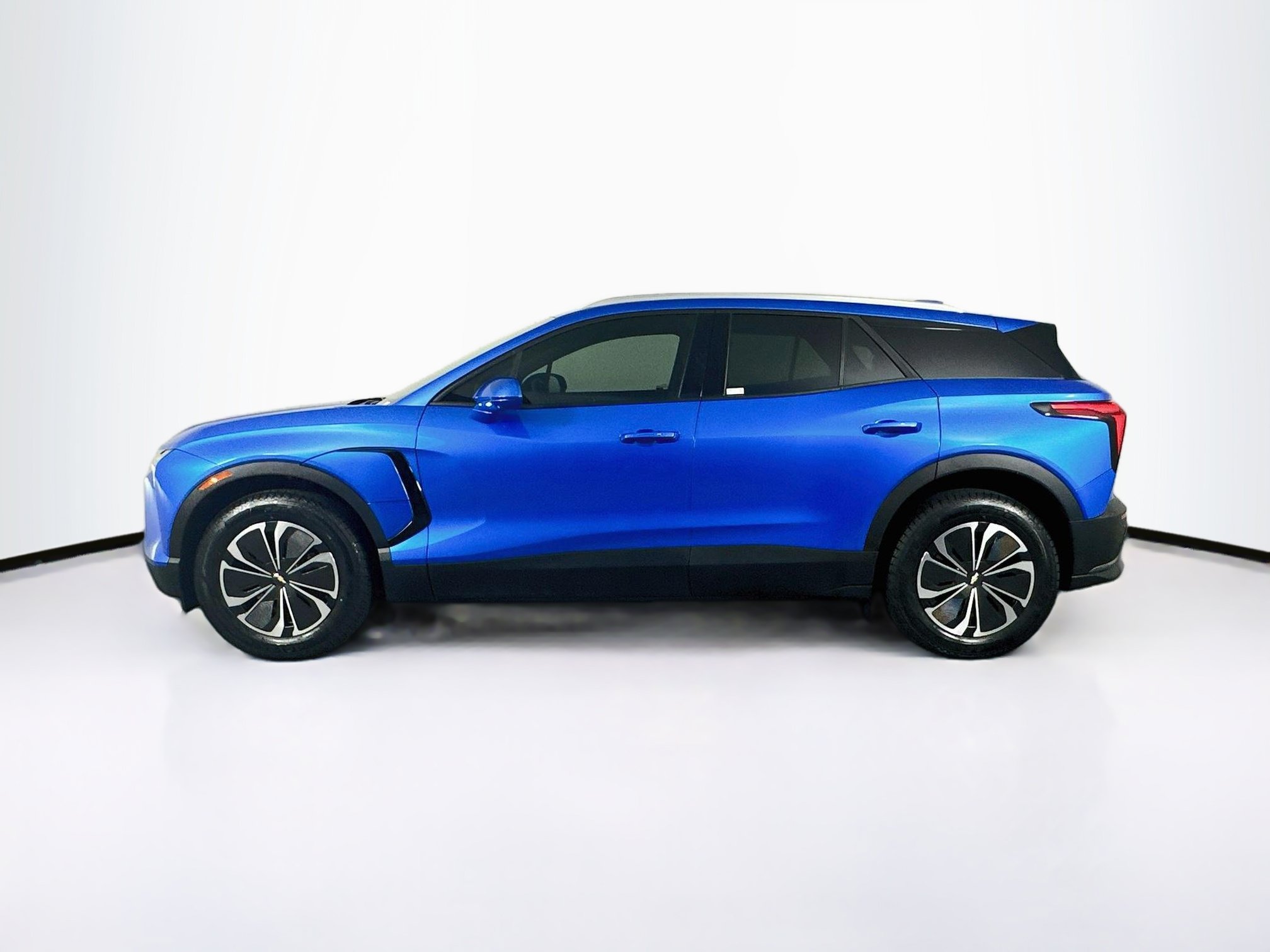 Used 2024 Chevrolet Blazer EV LT AWD/4WD image 4