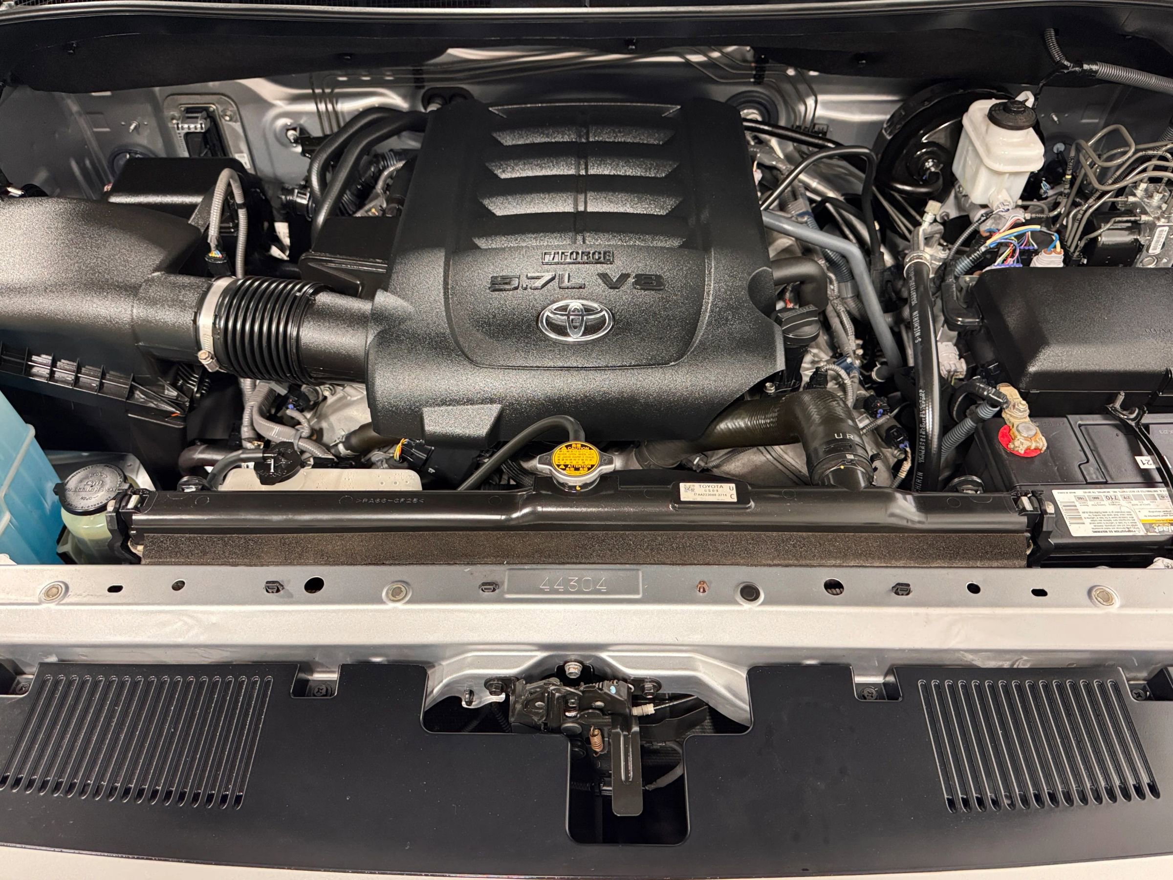 Used 2016 Toyota Tundra Limited image 23