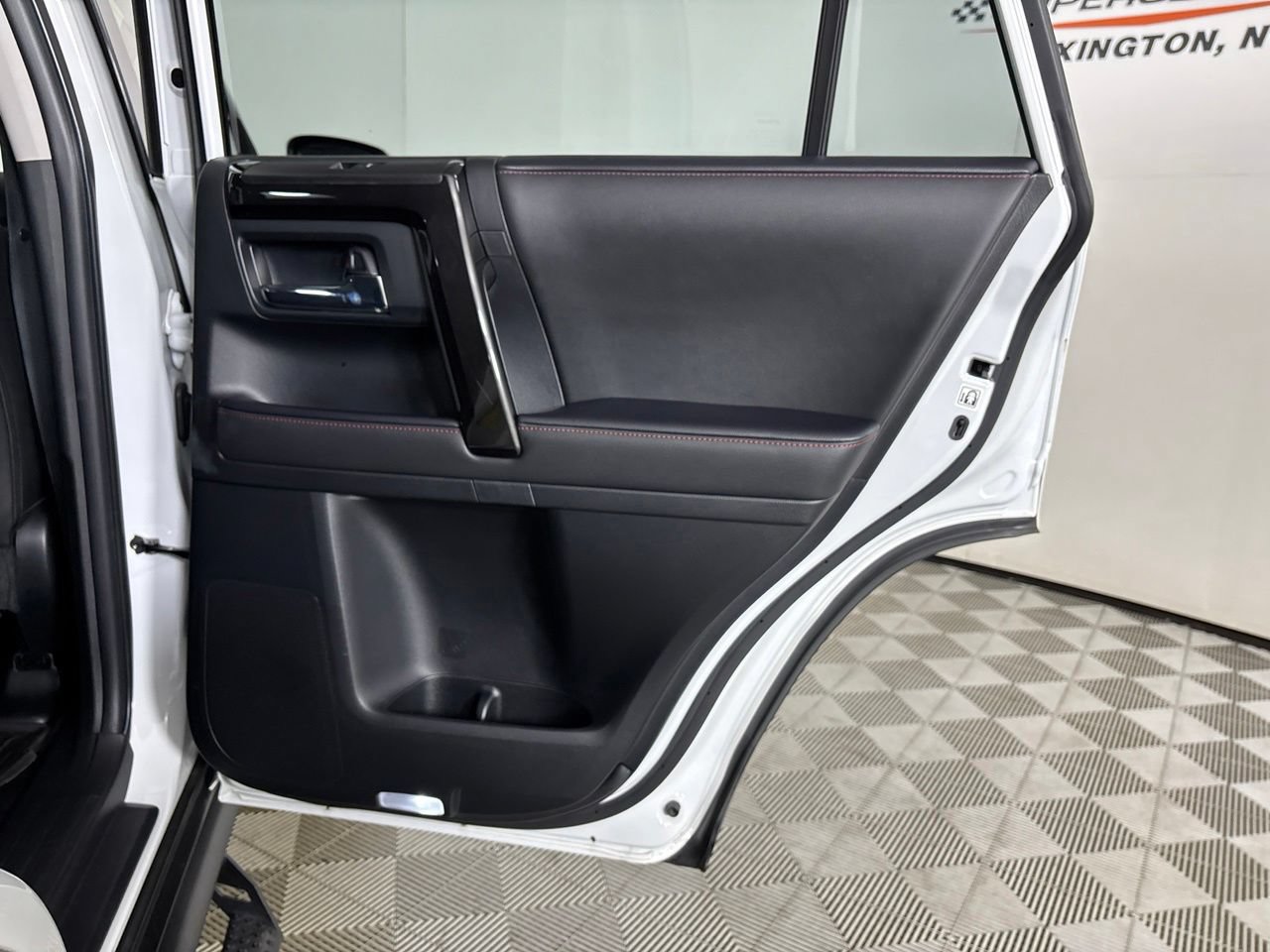 Used 2024 Toyota 4Runner TRD Off-Road Premium w/ Moonroof Package AWD/4WD image 29