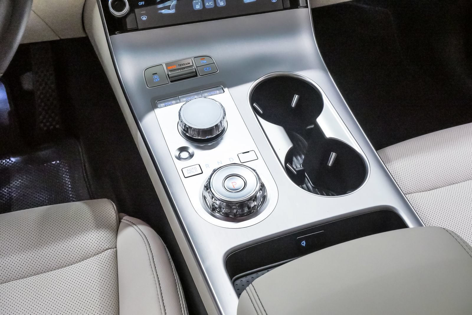 Certified 2026 Genesis GV70 2.5T Select AWD/4WD image 19