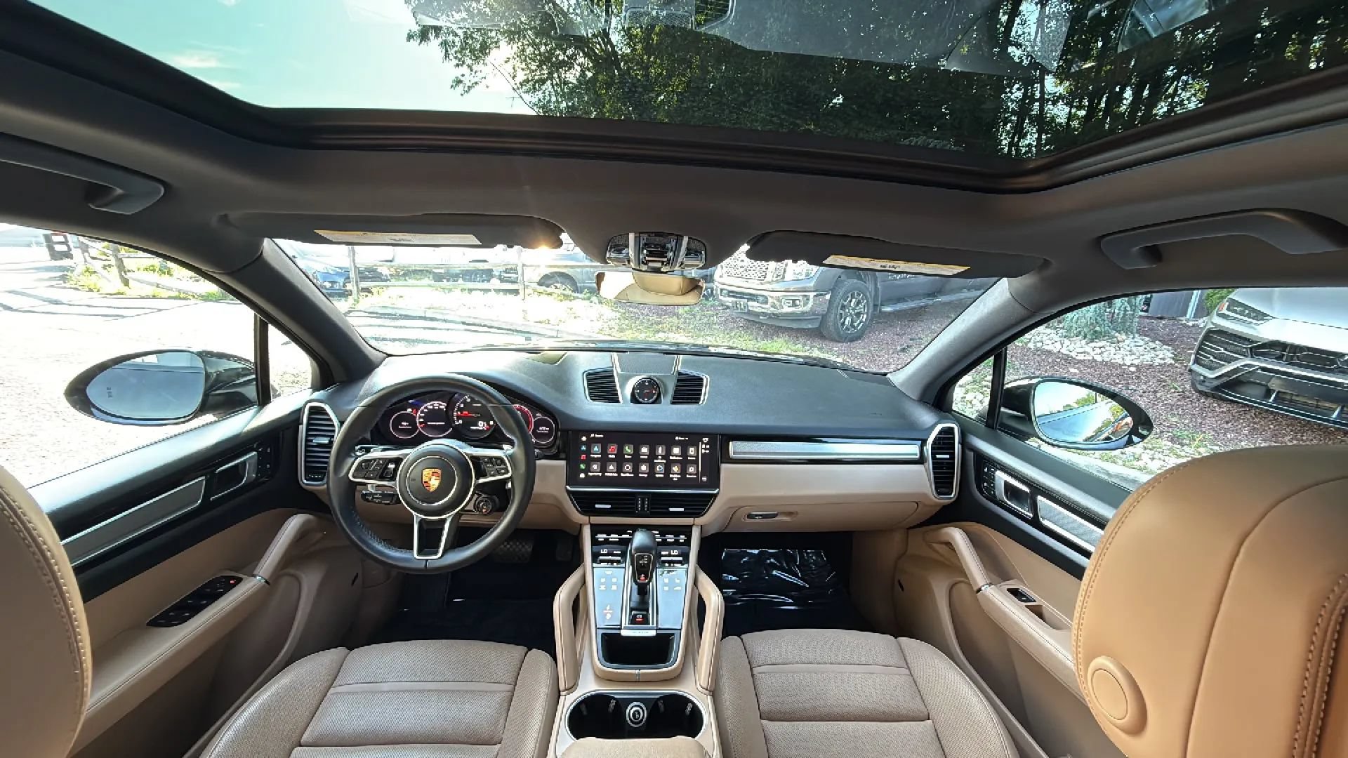 Used 2023 Porsche Cayenne Platinum Edition AWD/4WD image 37