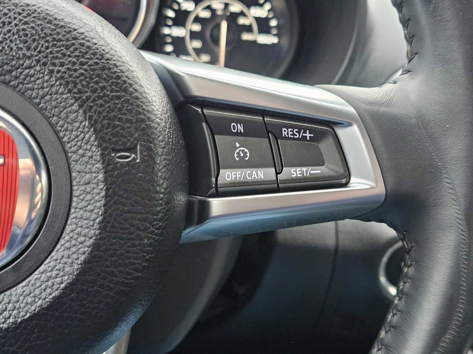 Used 2020 FIAT 124 Spider Classica w/ Technology Group image 26