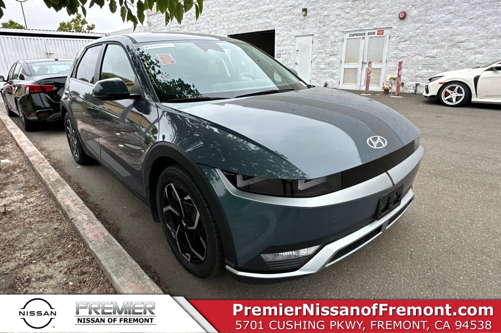 Used 2024 Hyundai Ioniq 5 SE RWD image 1