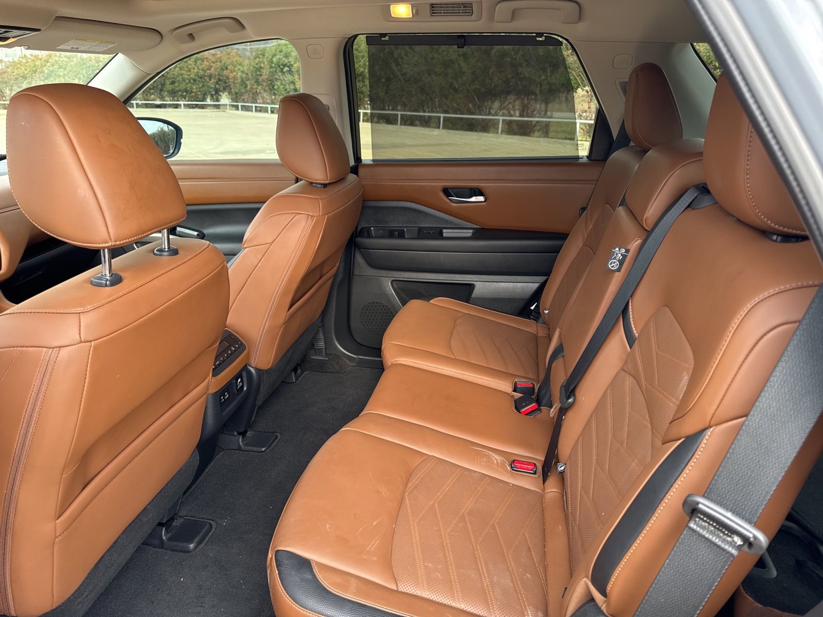 Used 2024 Nissan Pathfinder Platinum w/ Cargo Package image 19