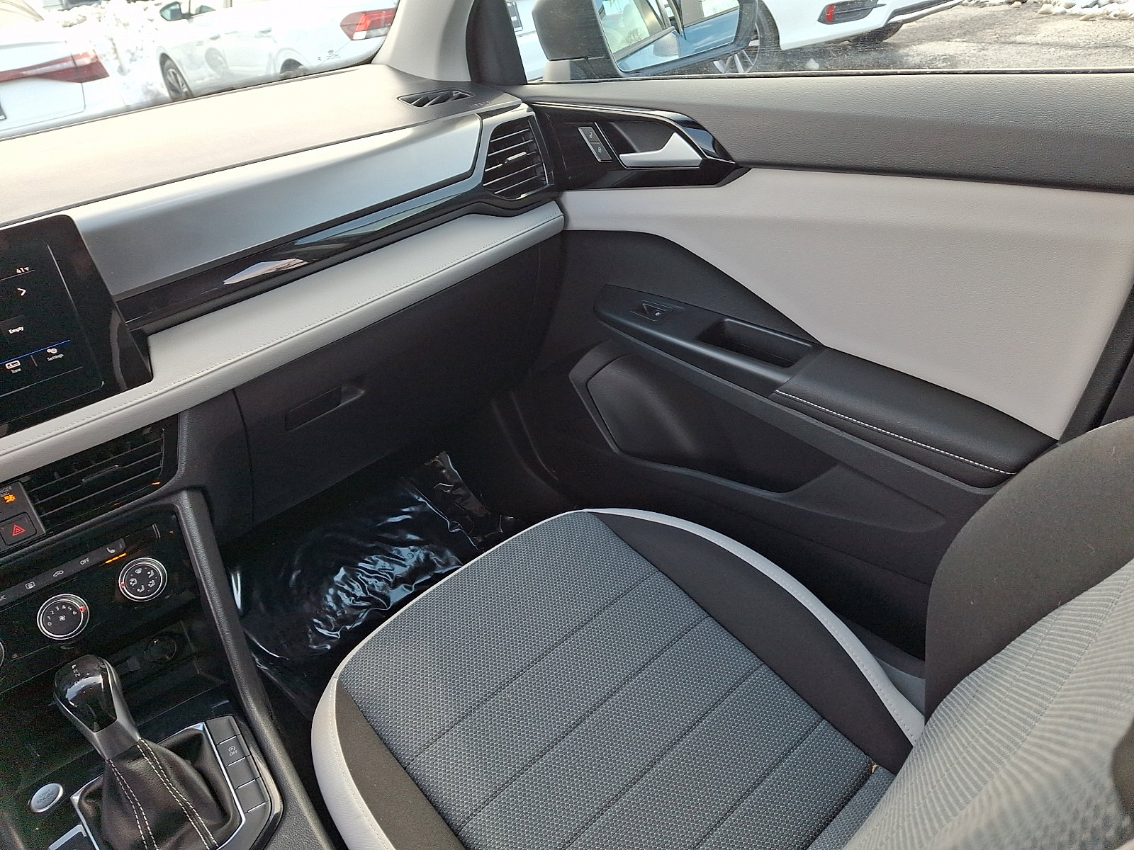 Certified 2025 Volkswagen Taos S image 12